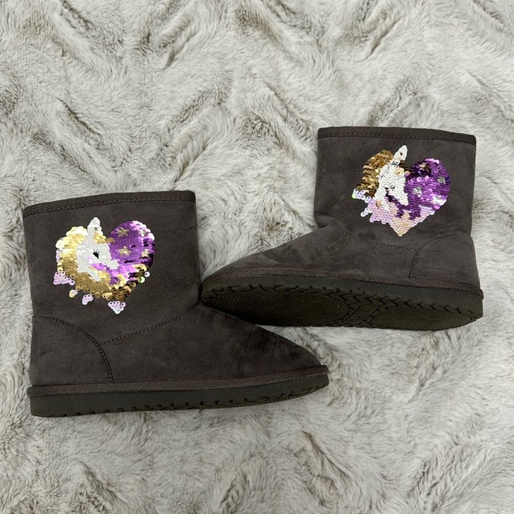 Gray girls winter boots size 1